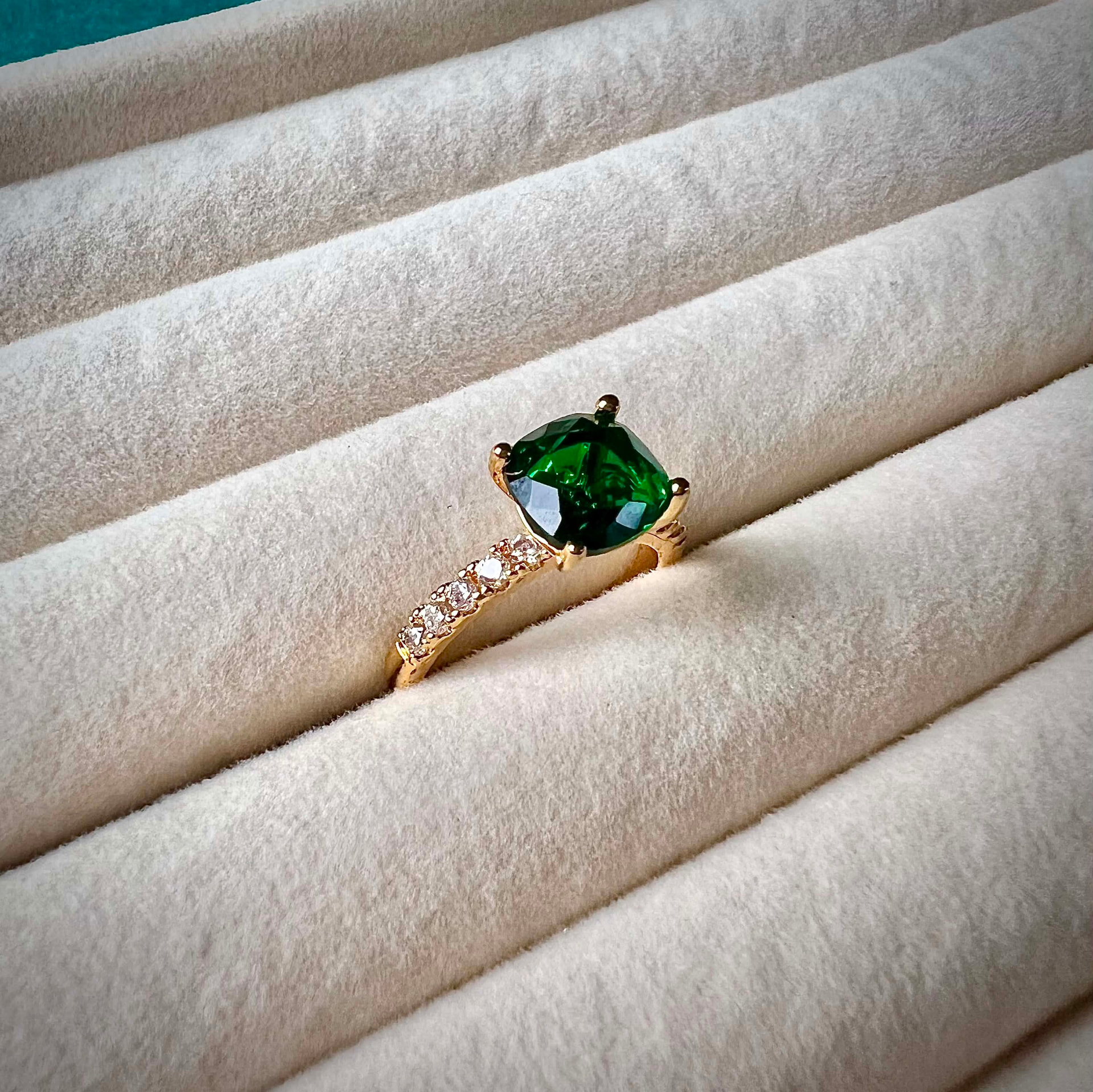 Lucent ring view 1